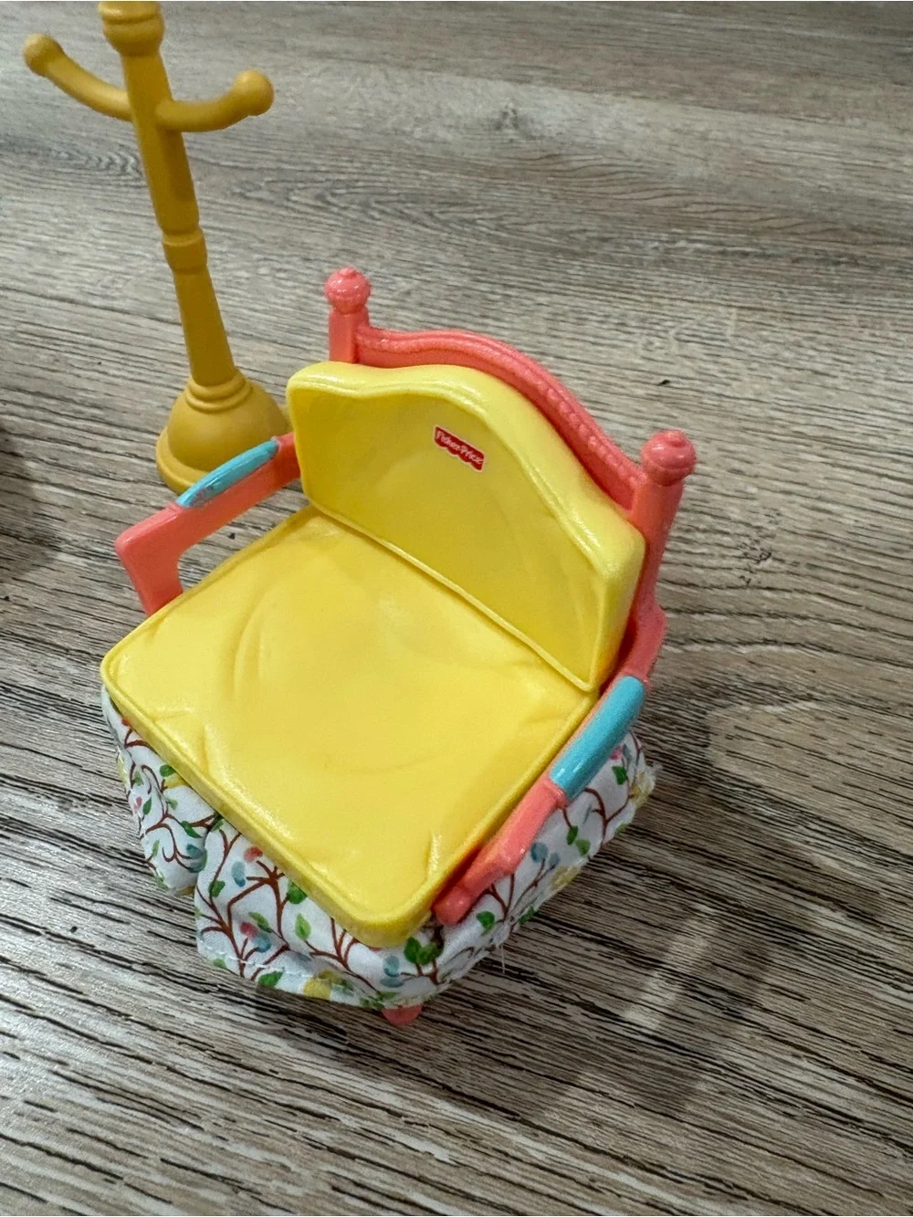 2006 Fisher Price Loving Family Living Room Furniture Couch Chairs Tv dollhouse